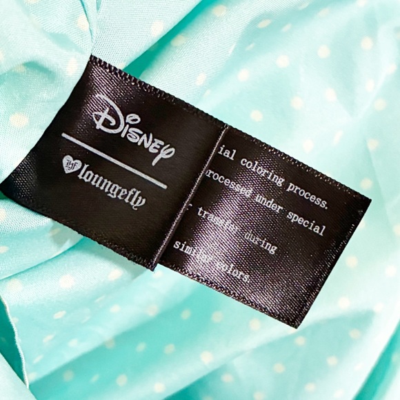 Loungefly Turquoise Disney Lilo All Over Print Canvas Tote Standard Crossbody - Picture 6 of 6